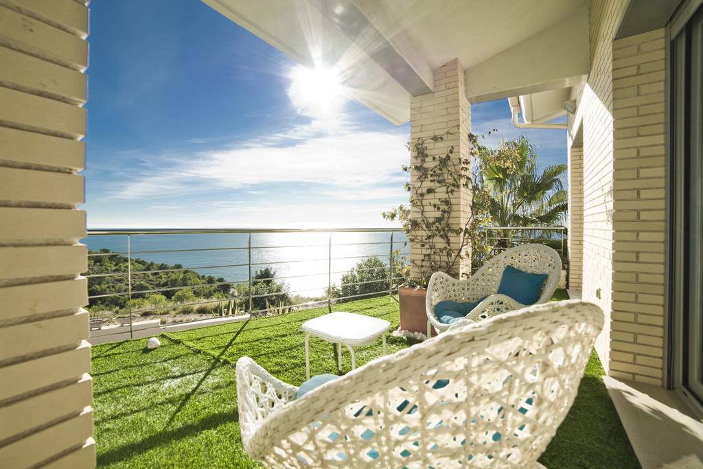Alisa Villa